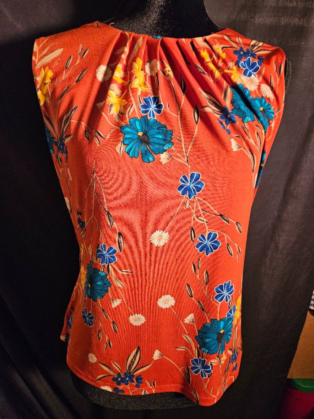 Sleeveless Women's Calvin Klein Summer Top Size Small Like New
